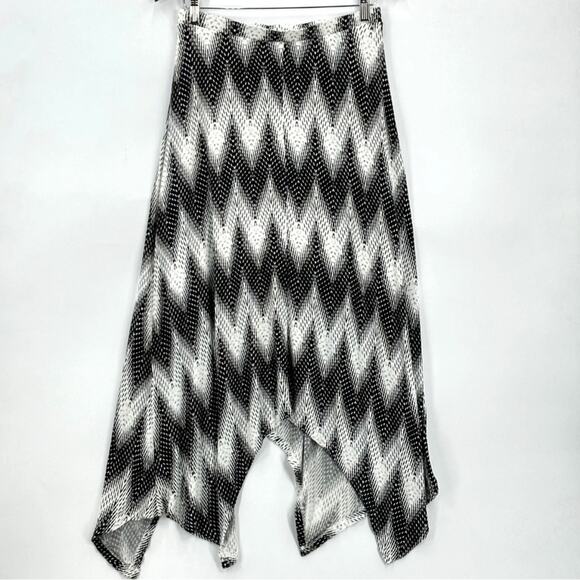 BOBEAU Asymmetrical Pull On Lined Black White Rayon Blend Long Skirt Women’s 1X - Picture 1 of 7